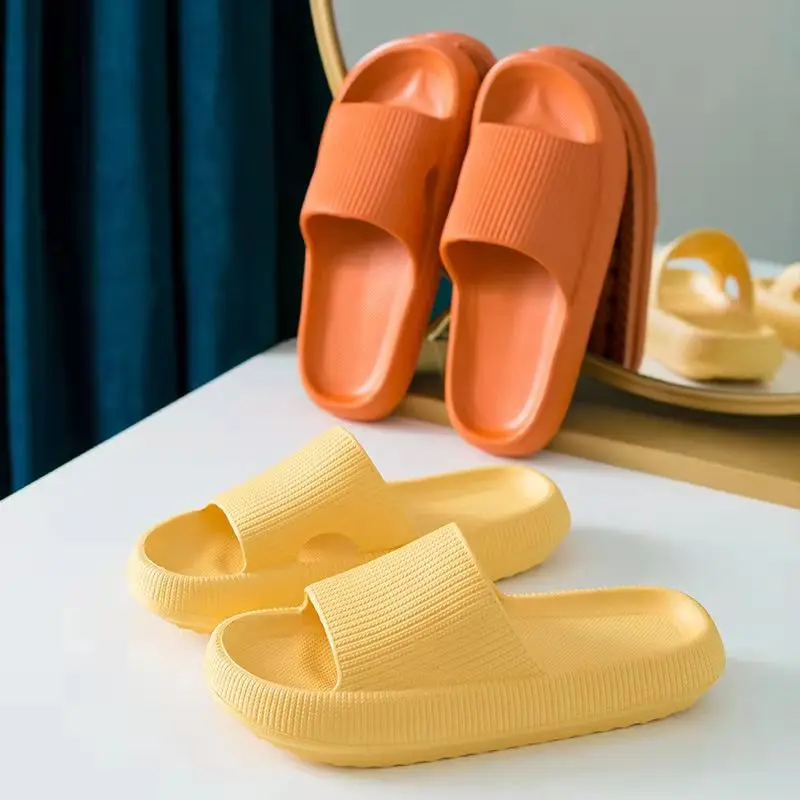 

Shit-feeling slippers women's summer fashion can be worn outside bathing sandals and slippers men's home ultra-thick soft bottom
