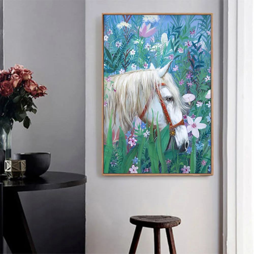 Алмазная живопись с изображением белой лошади в траве картина маслом животных