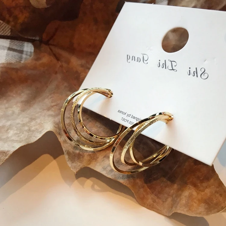 Корейские темпераментные простые металлические серьги для женщин новинка 2020