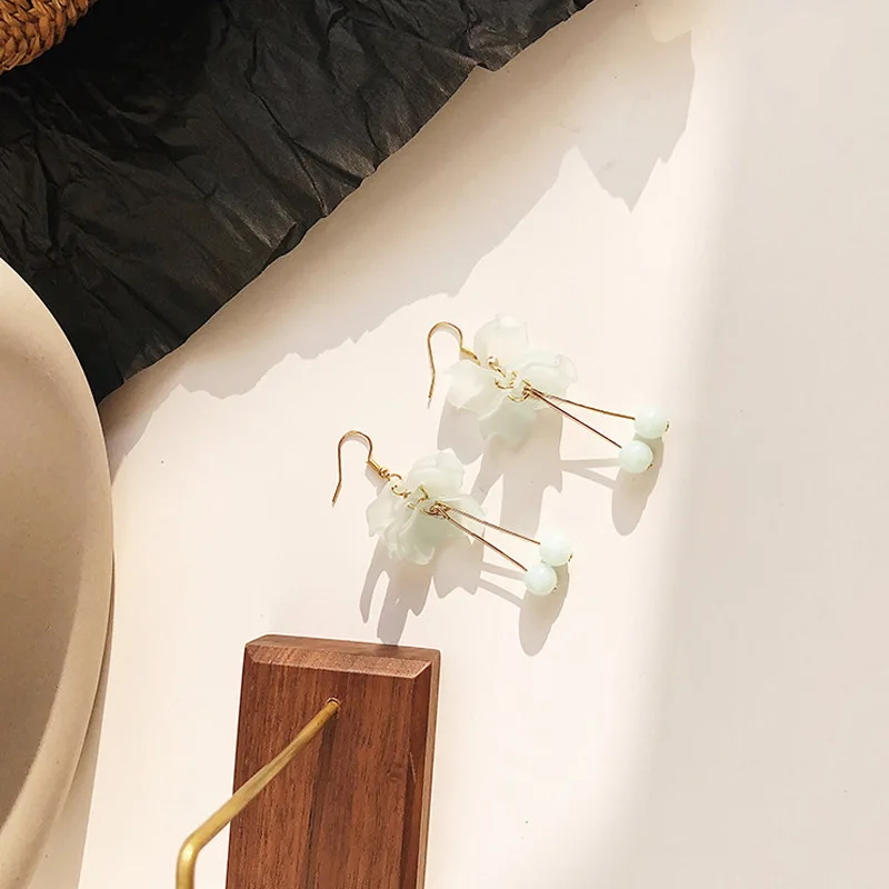 Новейшие дизайнерские женские металлические корейские серьги-гвоздики из