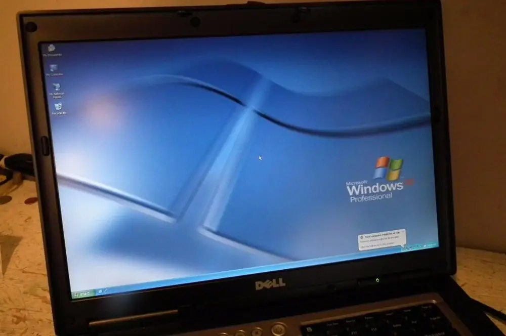 Ноутбук Dell Latitude D630 1 66 ГГц 4 Гб ОЗУ Windows XP win7 win10 Wi-Fi DVD RS232 диагностический компьютер