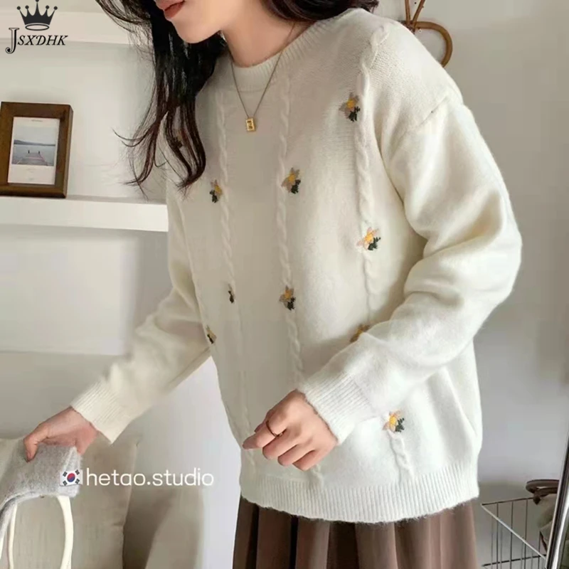 

Korean Long Sleeve High-end Pullover Loose Fall New Elegance Floral Embroidery Fashion Sweet Knit Sweaters Women Soft Warm Top
