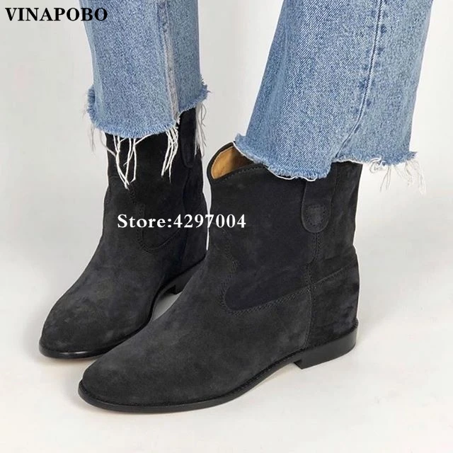 

Женские замшевые ботинки в западном стиле, осенние короткие ковбойские ботинки на плоской подошве с круглым носком и каблуком для увеличен...