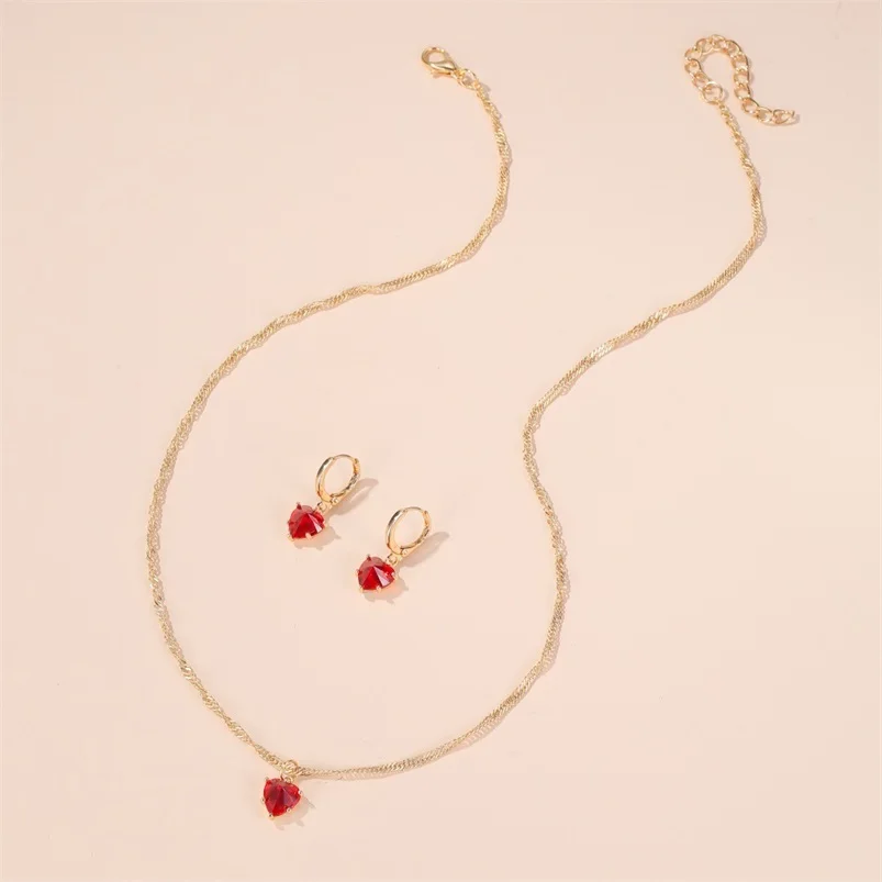 

2020 new red women's earrings classic popular zirconia love drop earrings boho fashion jewelry unusual earrings jewelry findings