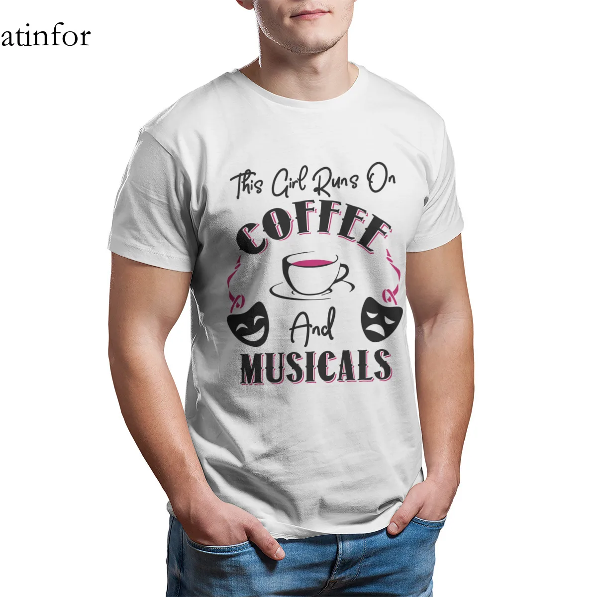 Эта девушка работает на кофейном и мясном футболке черная кавайная футболка