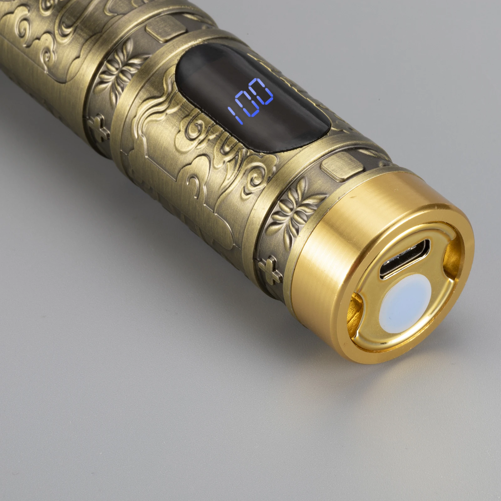 

Usb 0 Pro li T Outliner T9