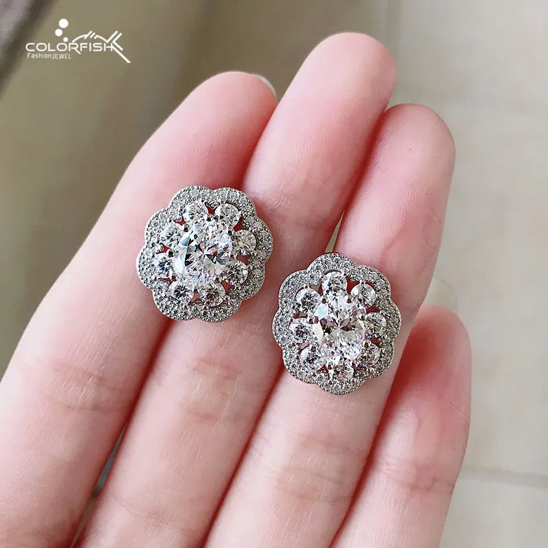 

Женские серьги-гвоздики из серебра 925 пробы с овальным камнем