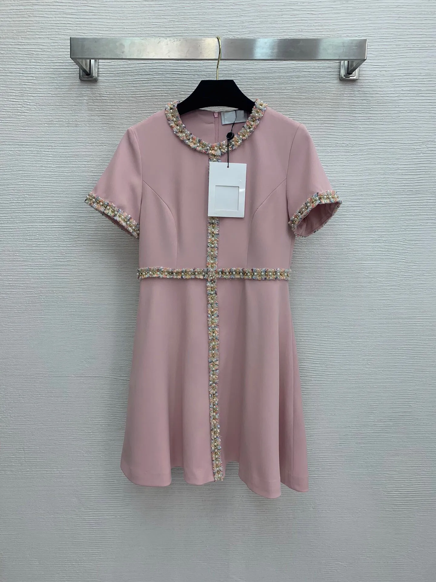 

High Quality Luxury New Women's Contrast Woven Heavy Industry Beaded Hem A-line Round Neck Short-sleeved Dress