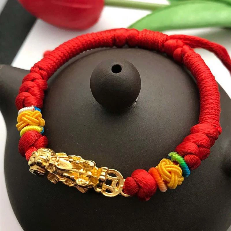 

Beast Chinese Lucky God Red Rope Handmand Woven Bracelet Gold Brave Troops Amulet Bracelet Buddhist Jewelry Gift
