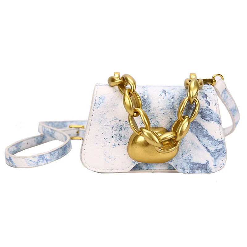 

Niche Design Popular Mini Handbags 2021 New Fashion Messenger Bag Temperament Explosion Style Small Square Bag Width: 14cm