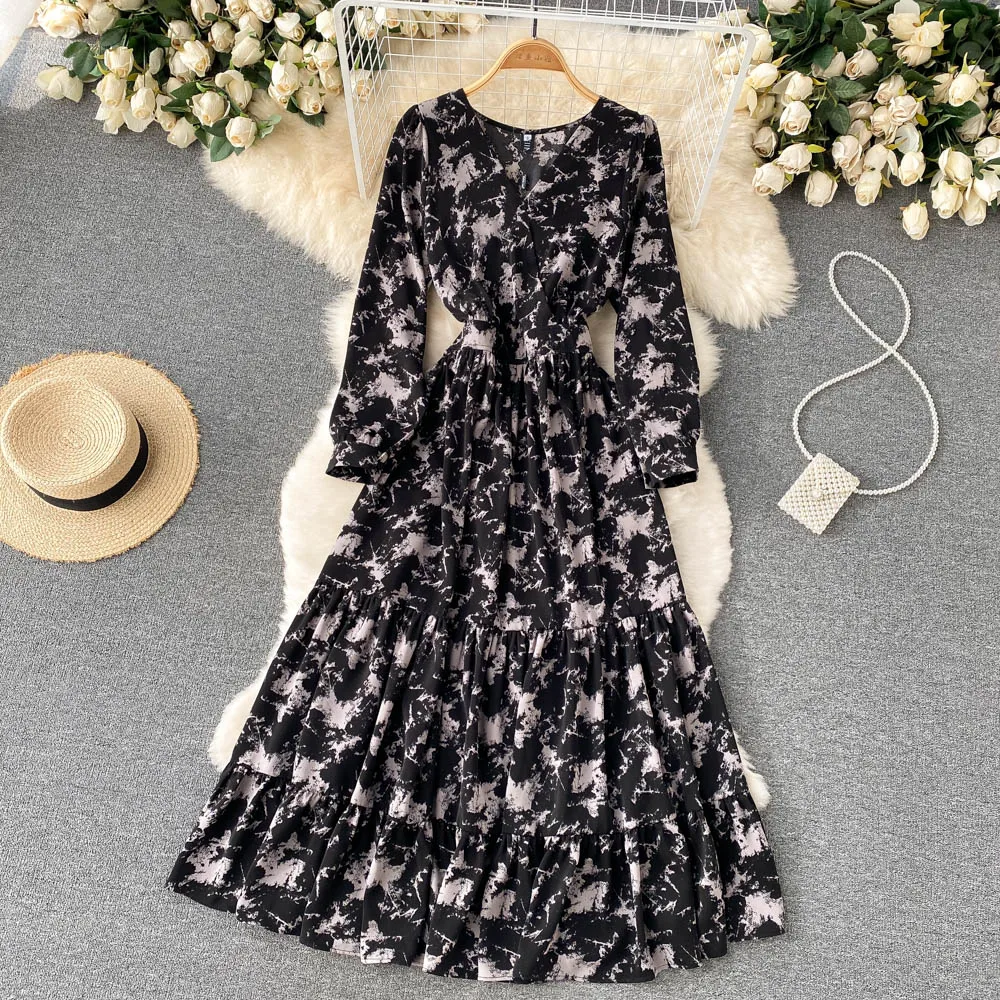 

VANOVICH Vintage Temperament Long Sleeve V-neck Dress 2022 Autumn and Winter New Korean Style Folds Mid-Calf Print Party Dress