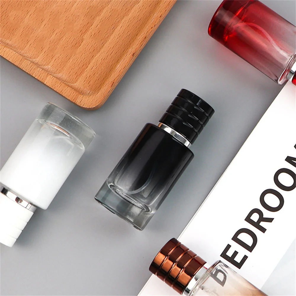 Портативный 30 мл пустой разноцветный стеклянный флакон-распылитель для духов