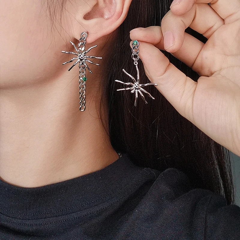 

Spider Earrings Punk Fashion Women Jewelry Metal 2021 Trendy Rhinestone Personality Cold Temperament Exquisite Party Accessories