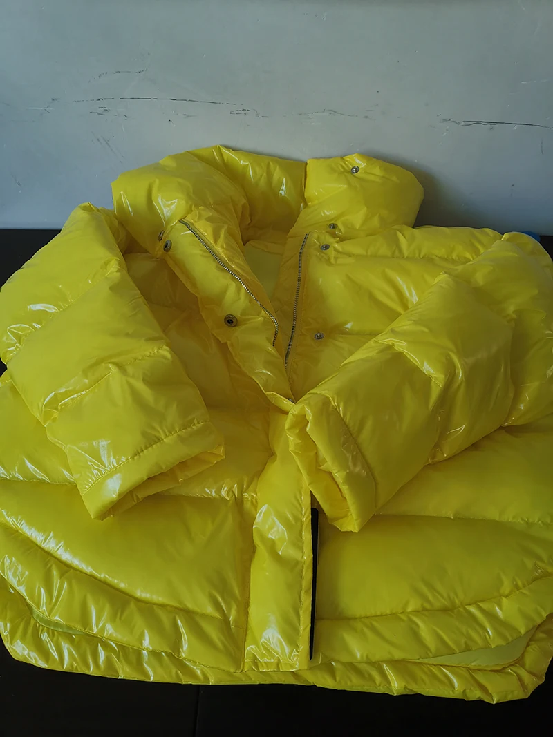 Yellow Модный Глянцевый Зимний пуховик из хлопка для женщин яркие черные короткие блестящие желтые/красные стеганые пальто - Цвет: Yellow