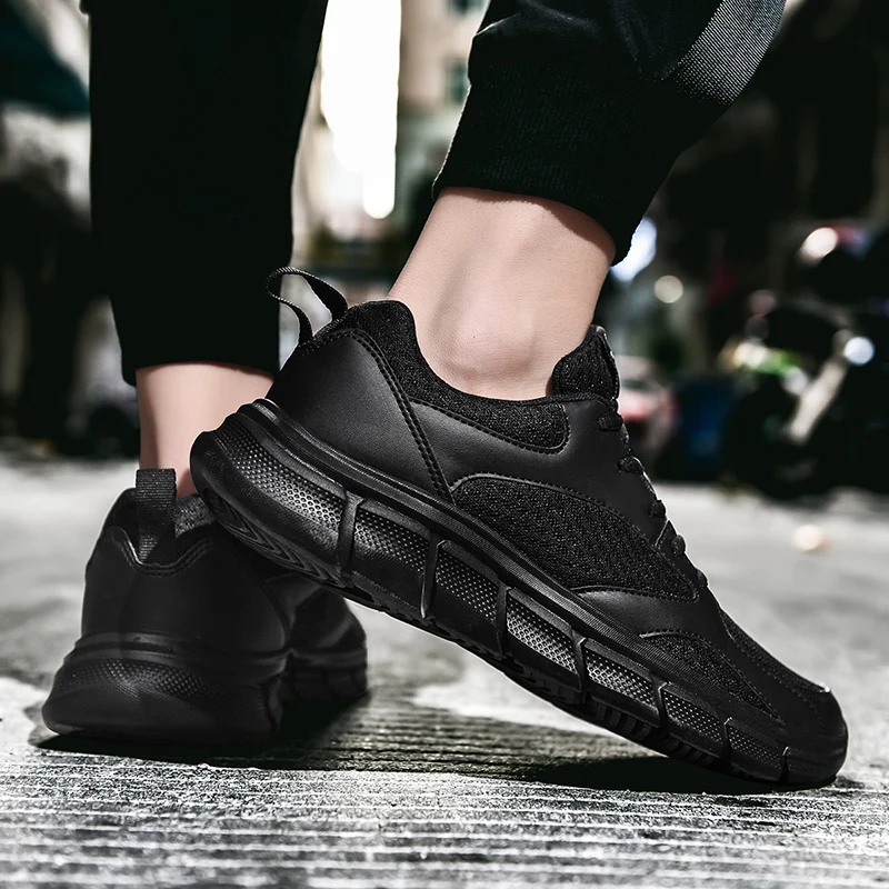 2020 модные летние мужские кроссовки на шнуровке из дышащей сетки повседневная