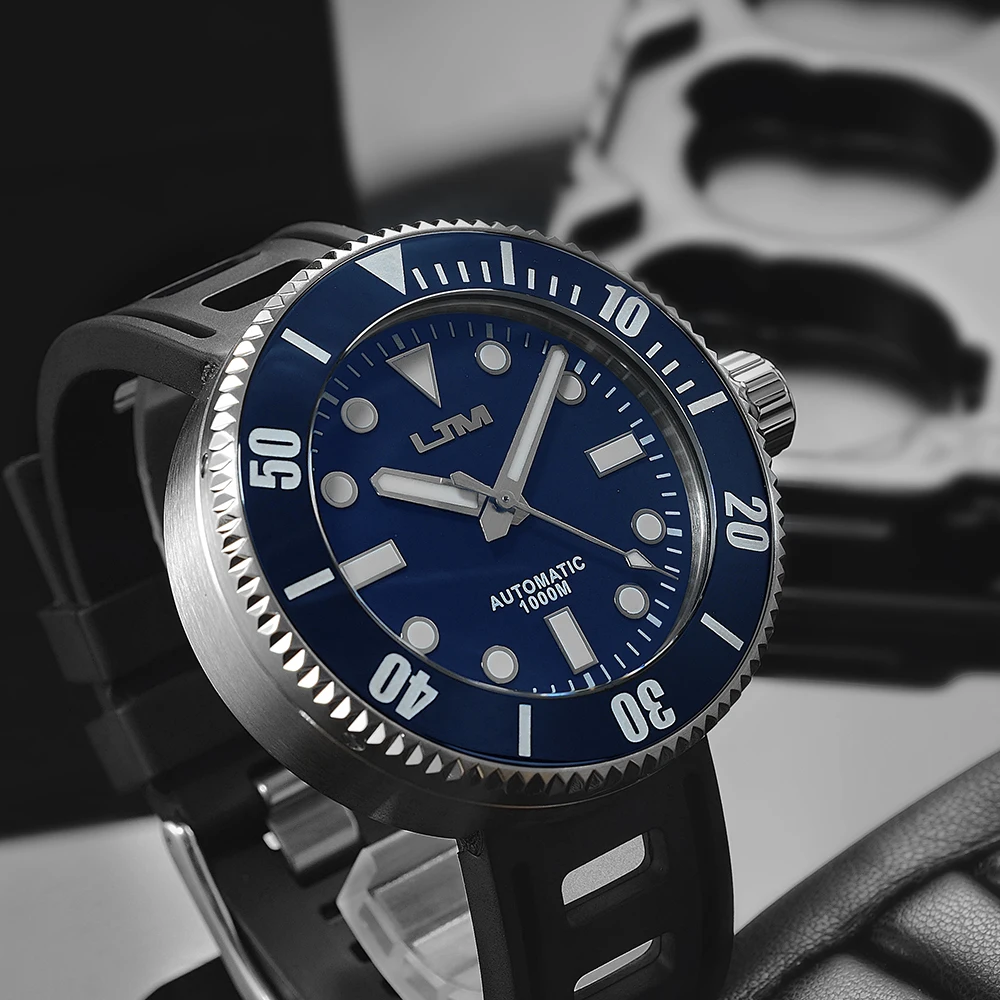 للبيع سان مارتن غواص VS37 الشمسية الكوارتز NH35 الفولاذ المقاوم للصدأ ساعة رجالي الياقوت الزجاج 1000 متر مقاوم للماء علبة متكاملة الظهر Lume