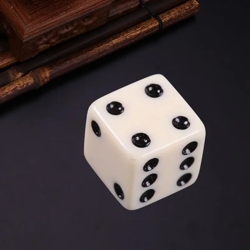 white Высокое качество 10 шт. игральные кости Набор кубиков шестисторонний децидер Die рro стандартные азартные игры белый кубик пипс забавная игрушка инструмент - Цвет: white
