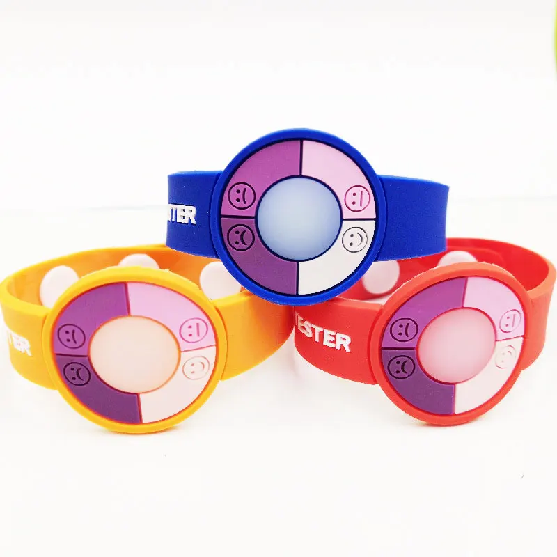 

1pcs UV Test Bracelet Children's Fun Watch Color Changeable Cartoon PVC Wristband Ultraviolet Rays Intensity Reminder Customize