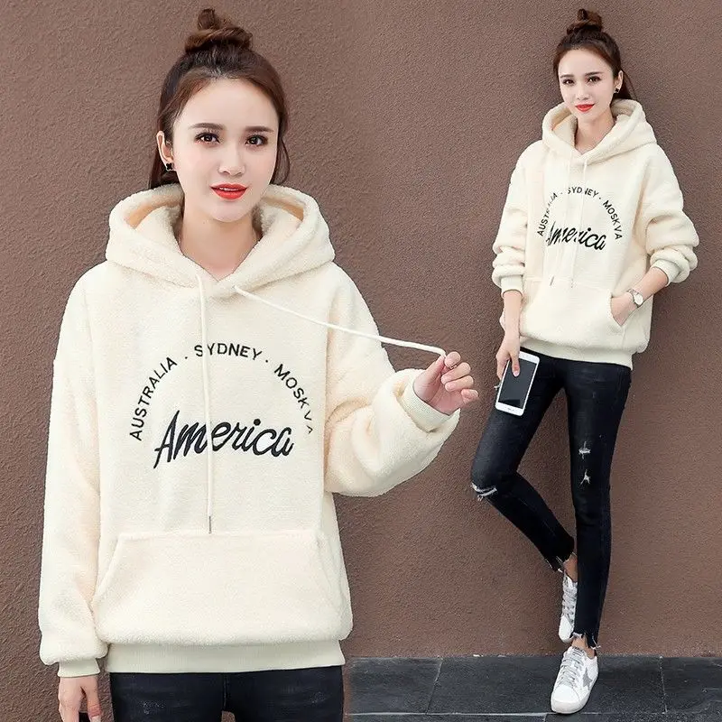 

Cashmere thickened cashmere sweater for women 2020 winter new Korean loose embroidered hooded warm versatile coat