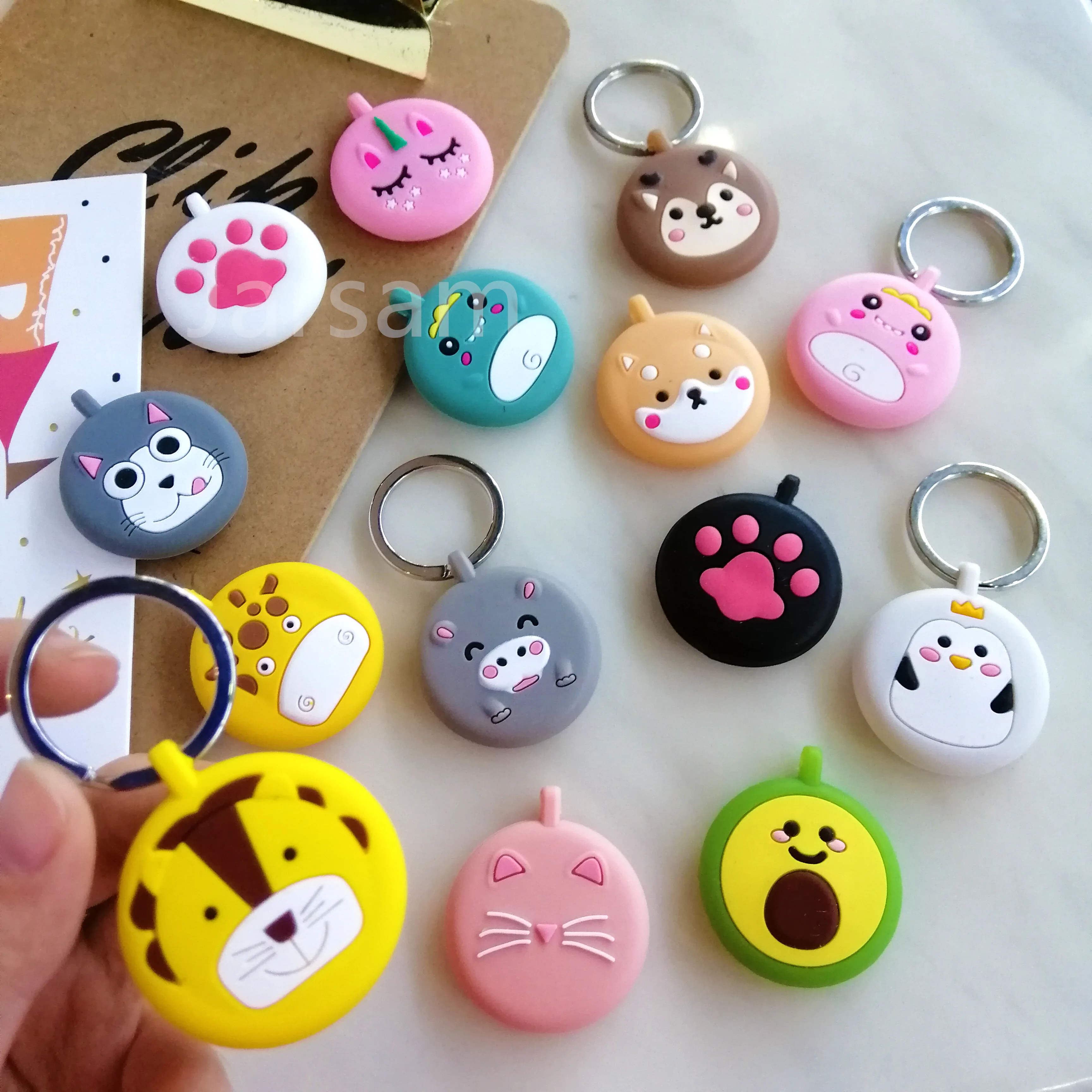 

Hot For Airtag Case Silicone Protective Sleeve Cover Keychain Airtags-tracker cute Silicone Case For Airtags Accessories
