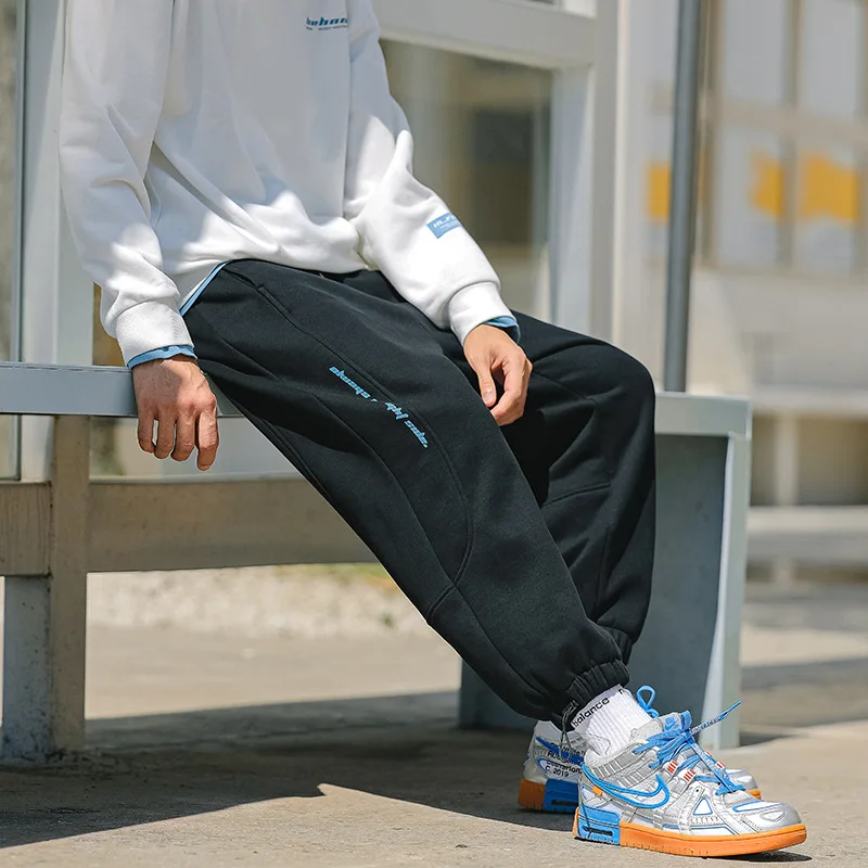 

Loose Fit Men Sweatpant 2021 2021 Autumn And Winter Joggers Pants Mens Leg Drawstring Splicing Leggings Casual Pants