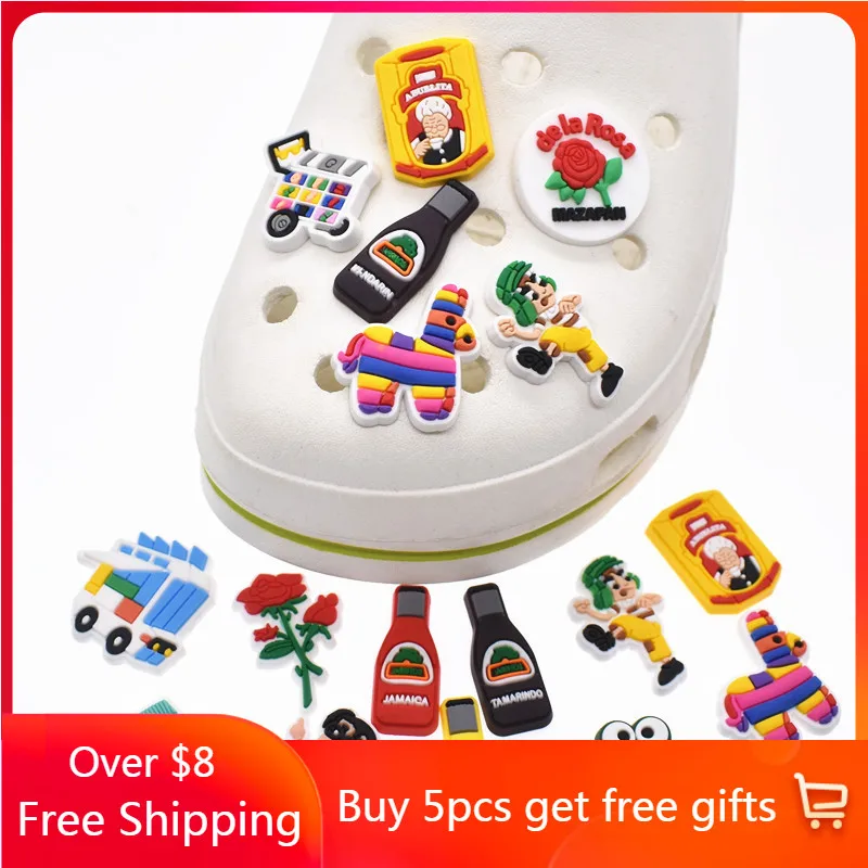 

Hot Sale 10/25Pcs Mixed PVC Shoe Decoration Croc Charms Designer for Croc Kids X-mas Party Gift