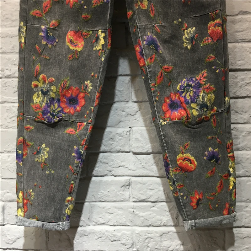 

Women Flower Print Jeans Loose Pants Femme Vintage Denim Harem Pants Ankle-length Jean Trousers Plus Size Camo Pants Streetwear