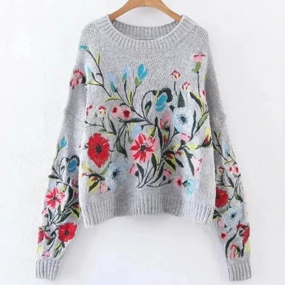 [GUTU] 2017 Korean Autumn winter fashion new solid color round collar full sleeve loose embroidered sweater women V74702 | Женская