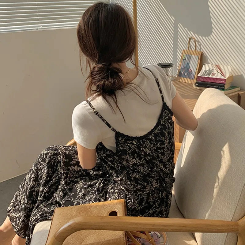 

2021 Spring and Summer New Elegant Slimming V-Neckline Lace Floral Suspender Skirt Women's French Mid-Length Dress Fashion