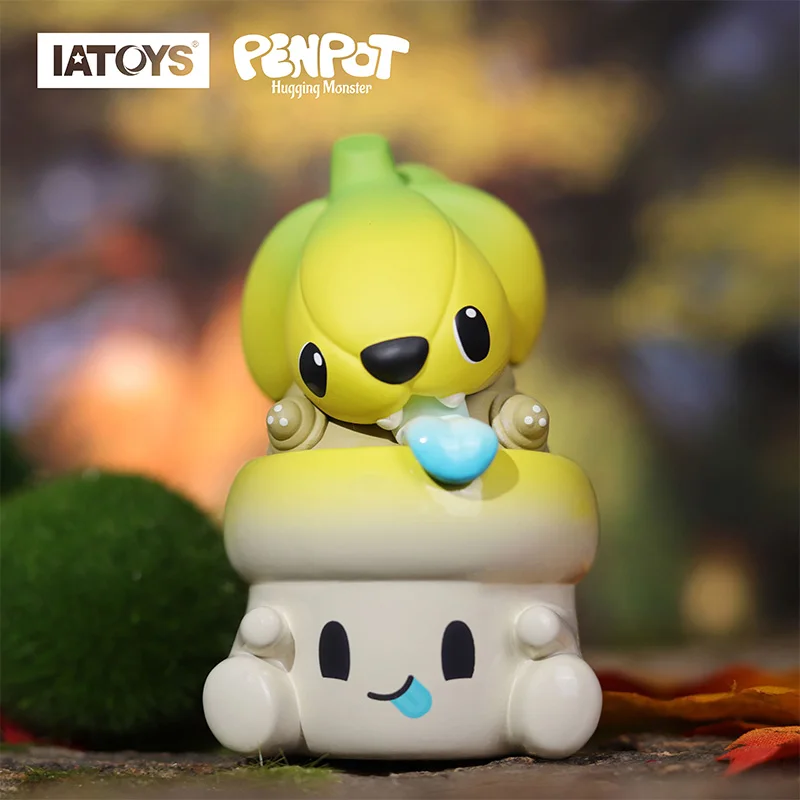 

Mystery Box IATOYS Children Hug The Monster Garden Joint Series Blind Box Toys Pad Pad Doll Kawaii Accessories Meat Figure Model