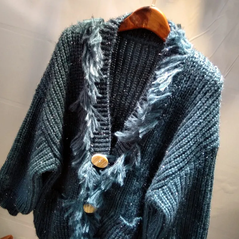 

Women's knitted cardigan coat thickened bright silk loose lazy wind wear tassel woolen sweater in autumn and winter