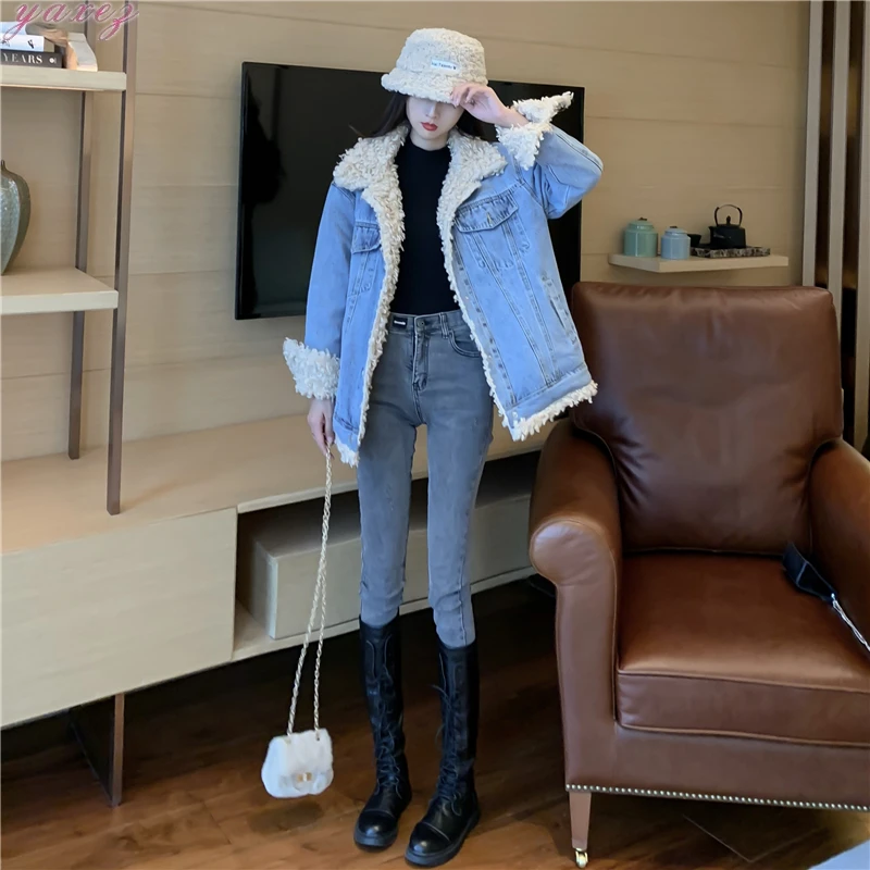 

Winter New Loose Plus Velvet Warm Pink Lamb Velvet Denim Jacket Short BF Wool Coat 2019 Woman Street Warm Cotton Coats