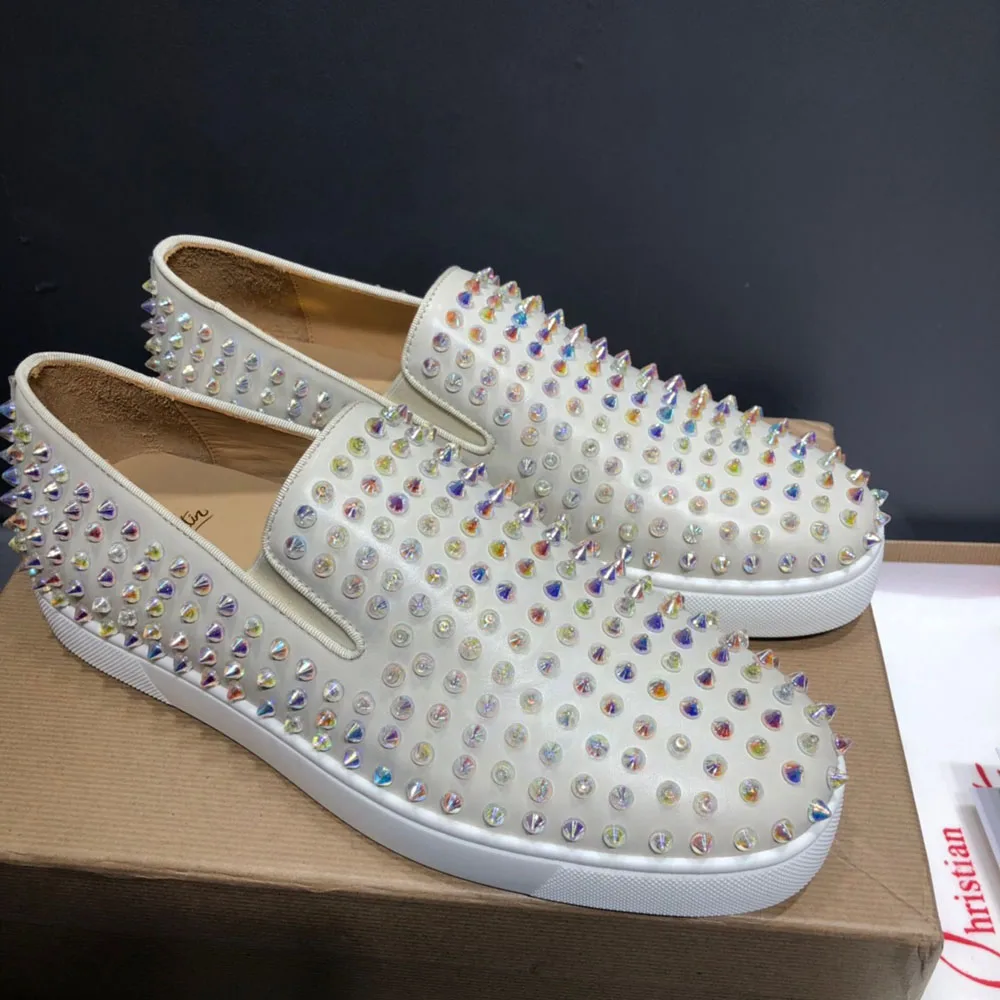 

Luxury White Low Top Red Bottom Shoes For Men Full Color Pearl Rivets Real Leather New Women Casual Flats Shoes Sneakers Loafers