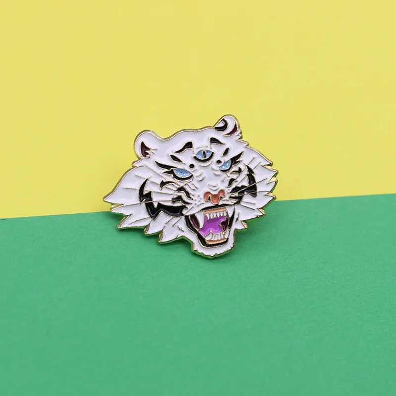 Свирепый тигр с тремя глазами металлическая эмалированная брошь модная