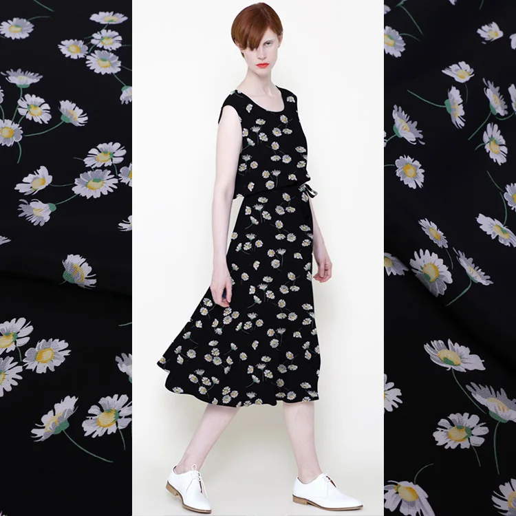 

114cm width digital printing silk crepe de chine fabric small zou chrysanthemum mulberry silk dress shirt fabric