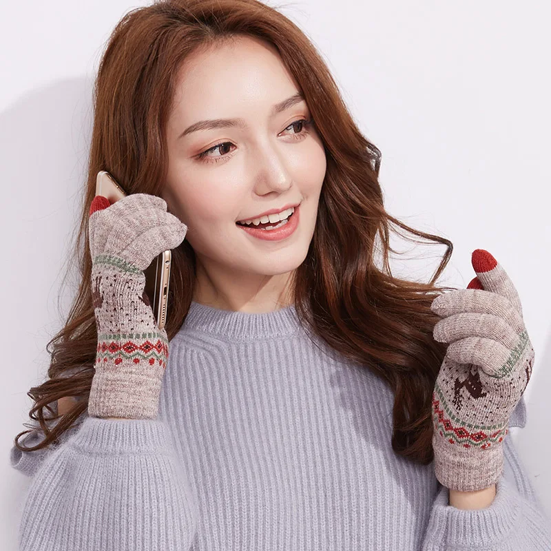 

New Fashion Christmas Elk Deer Gloves Knitted Thicken Winter Warm Gloves Women Full Finger Mittens