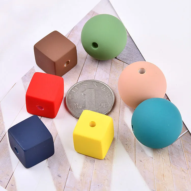 Ожерелье цепочка для свитера ручной работы с резиновыми красками|Ювелирная