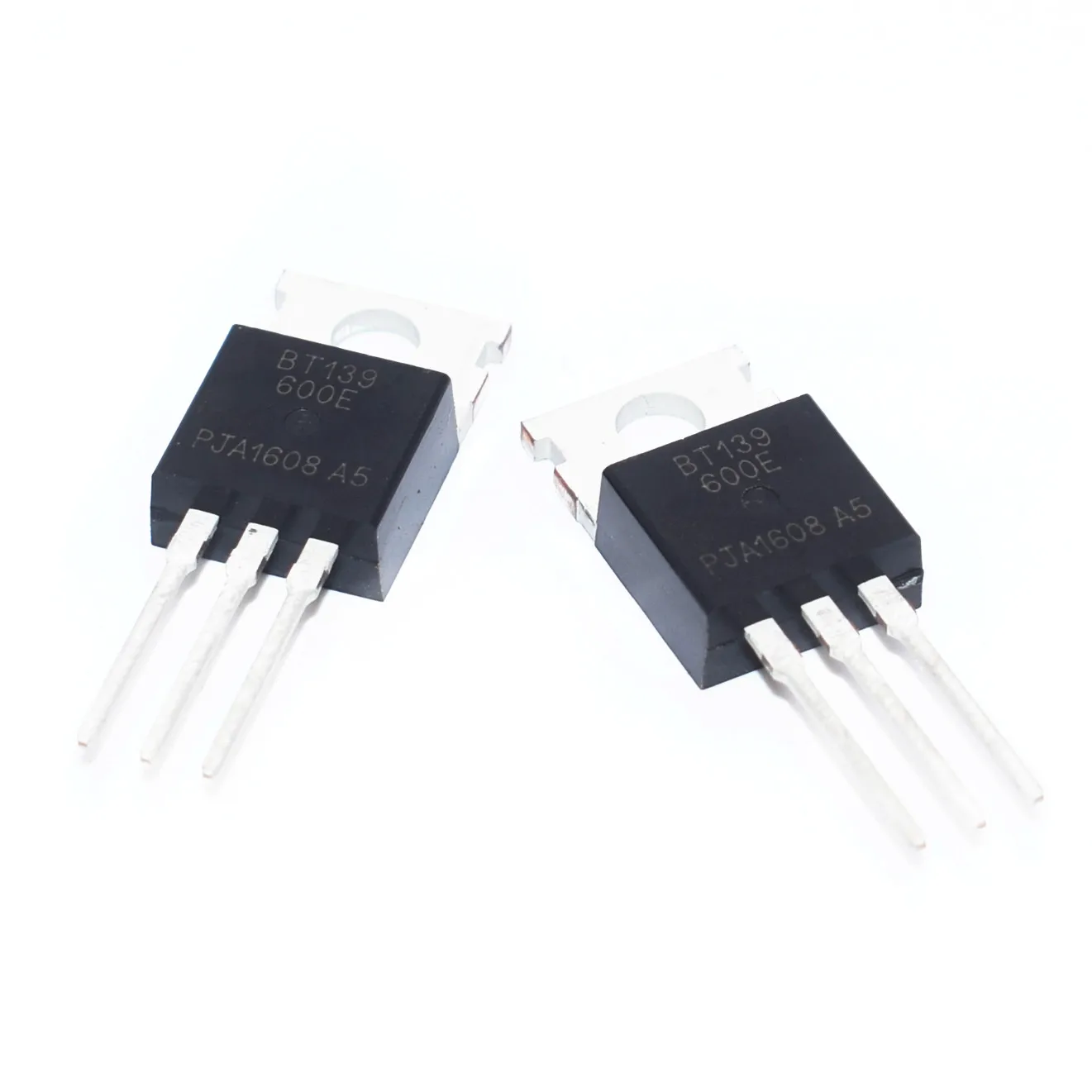 

100 шт. BT139 BT139-600E TP-220