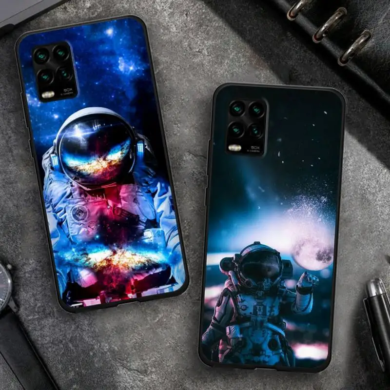 Cartoon Space Astronaut Telescope Phone Case For Xiaomi mi 10 11 9 8 lite pro MAX2 3 note3 mix2s 6 6plus 6X F1 Phone Covers
Cartoon Space Astronaut Telescope Phone Case For Xiaomi mi 10 11 9 8 lite pro MAX2 3 note3 mix2s 6 6plus 6X F1 Phone Covers