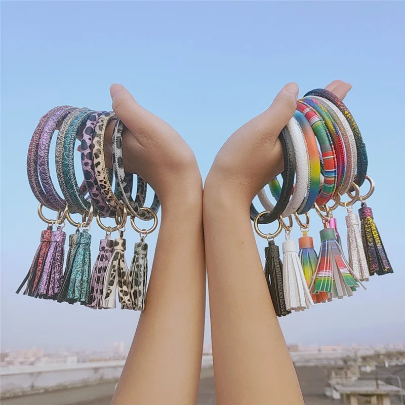 2019 модный Радужный Браслет из искусственной кожи с круглыми кисточками брелок