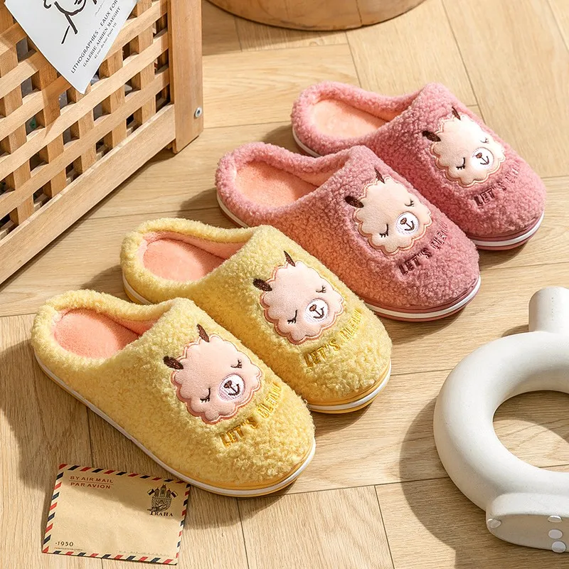 

Los hombres y las mujeres pantuflas cálidas para invierno dibujo de Alpaca peludo de suela gruesa zapatos de algodón interior