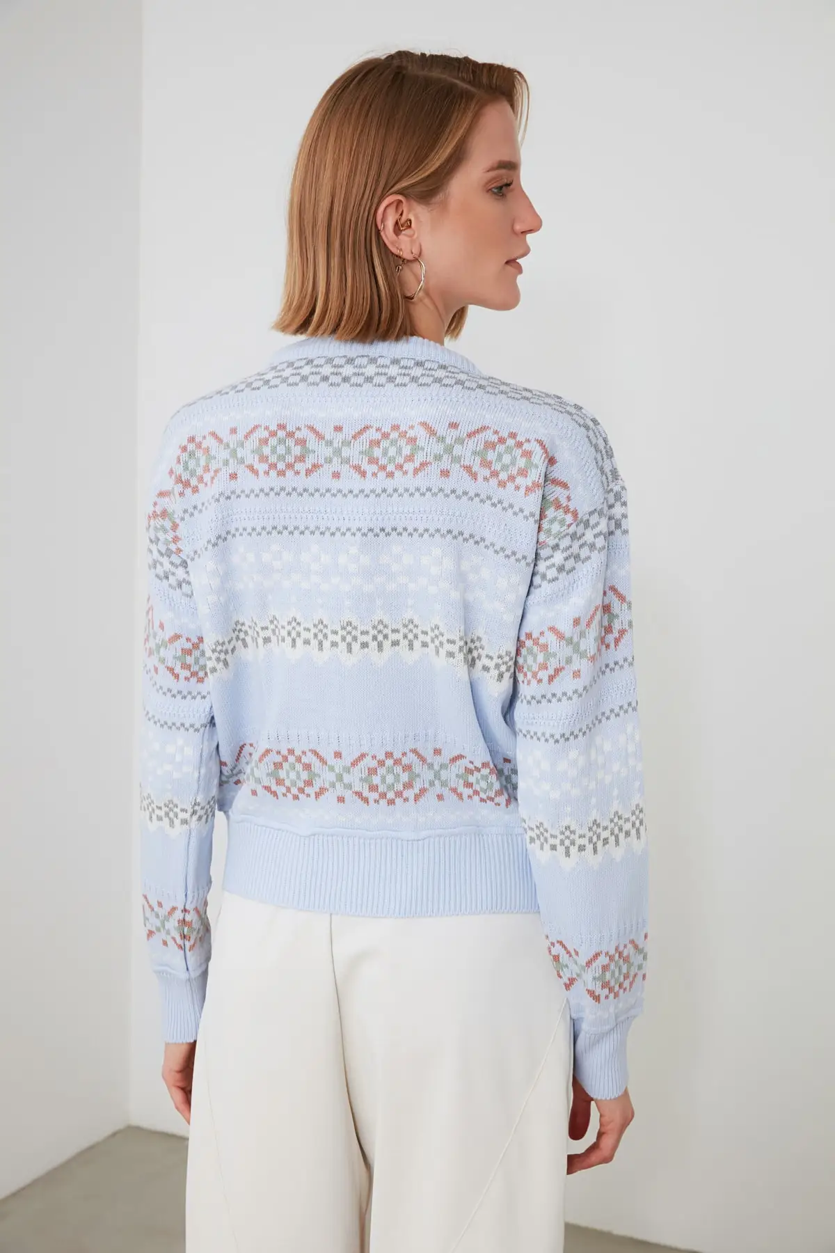 

Trendyol Jacquard Knitwear Sweater TWOAW21KZ2342
