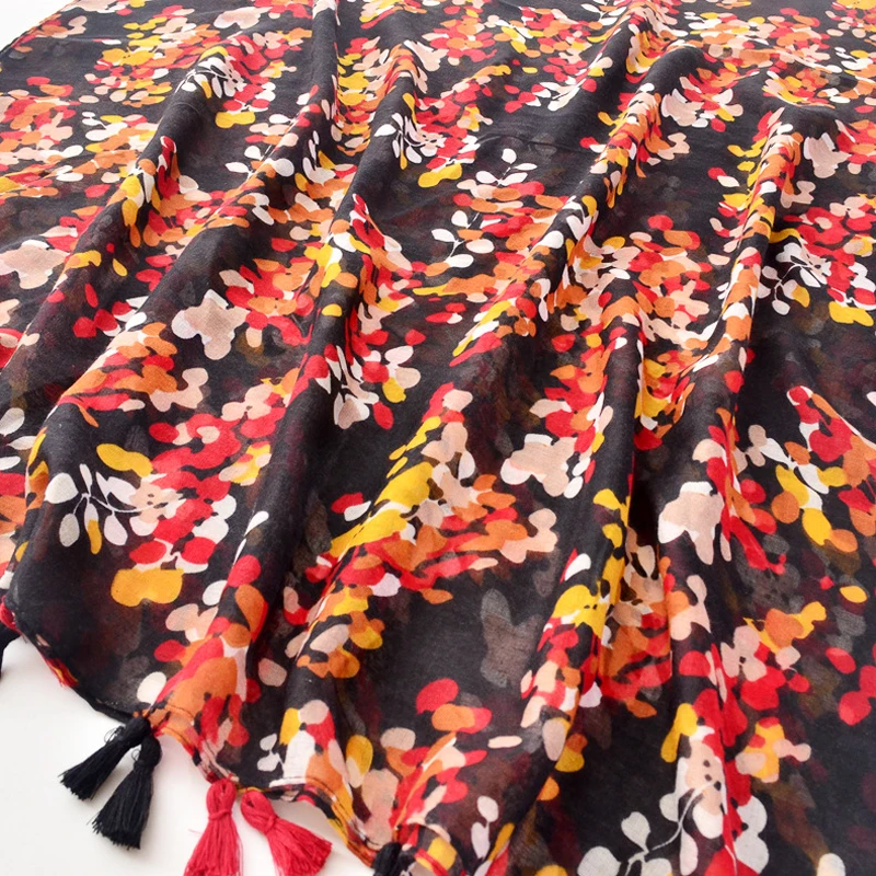 

Design Print Spring Women Scarves Cotton Hijab Large Foulard Femme Dot Bandanas Shawl Wraps Tassle Travel Neckerchief Tippet