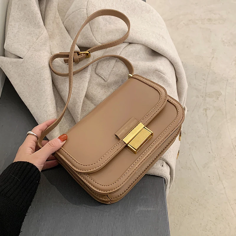 

New Woman Shoulder Bag Fashionable Simple Chain Messenger Bag High Quality Luxury Designer Handbag 2021 New Female Underarm Bag