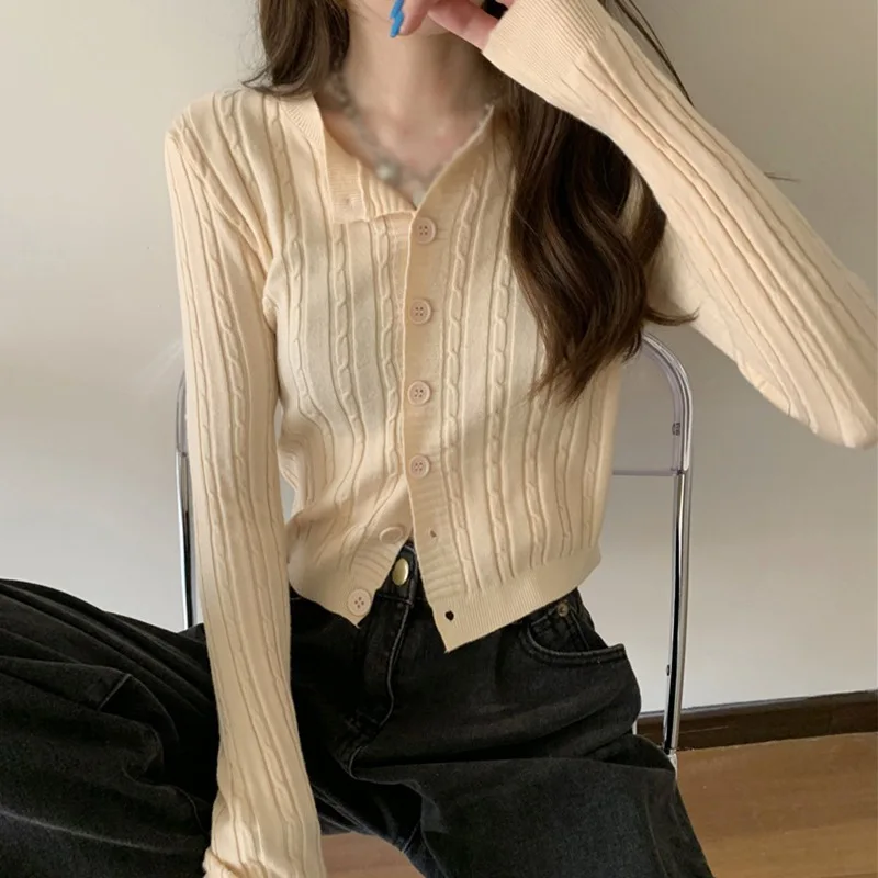 

SpringAutumn Women Retro Round Neck Sweater Solid Color Ladies Comfortable Long-sleeved Short Knitted Tops