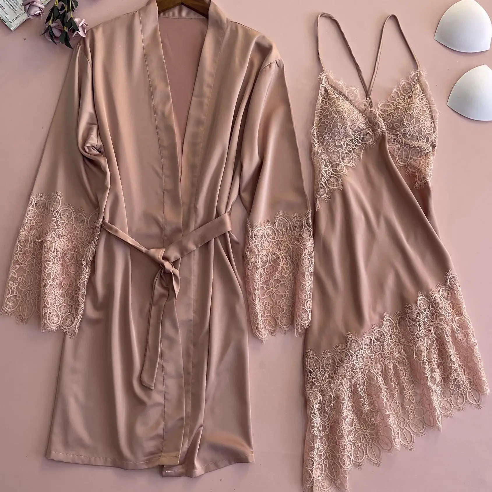 

Sexy Lace Wedding Robe Set Female Kimono Bath Gown Hollow Out Satin Bridal Bathrobe&Nightgown Loose Intimate Lingerie
