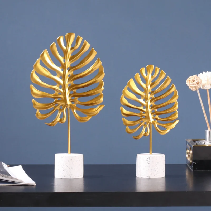 

Golden Ginkgo Biloba Ornaments Lightweight Metal Leaves Crafts Wooden Base Adornment Modern Simple Room Decor Home Decoration
