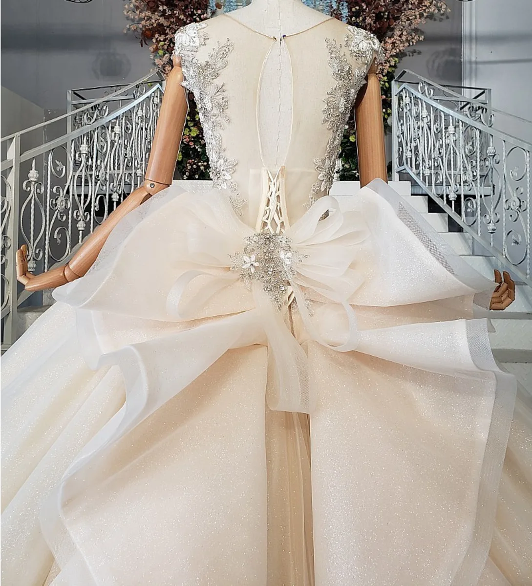 Сексуальный большой бант со шлейфом Стразы кристаллическая крышка рукав