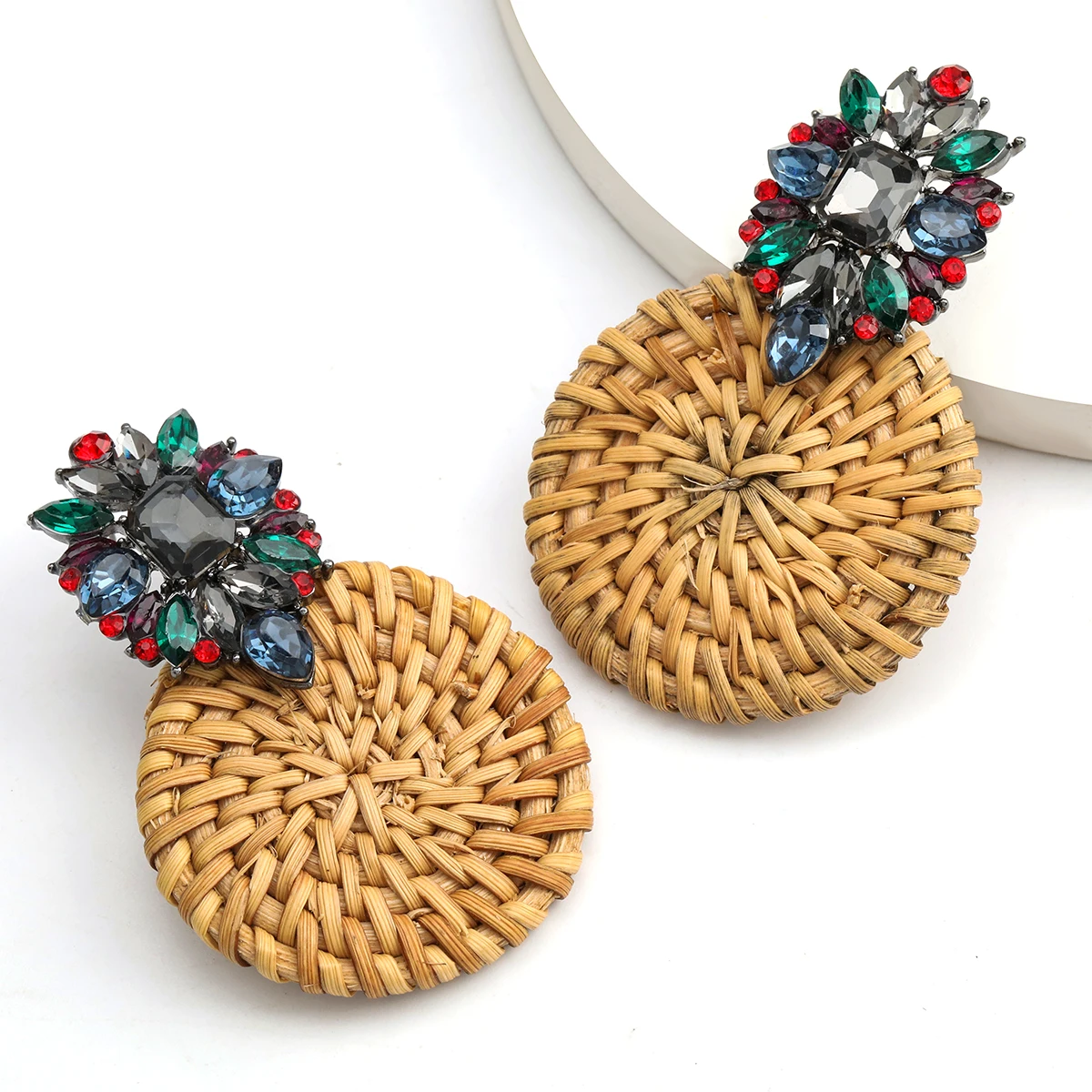 

2021 Retro Exaggerated Metal Rhinestone Rattan Geometric Earrings Ladies Party Fashion Dangle Earrings Castle Shiny Accessories