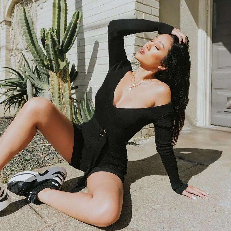 

2019 Full Sleeve knitted Playsuit Deep V Neck women's mono mujer largo elegante macacao feminino Bodysuit With Belt Shorts